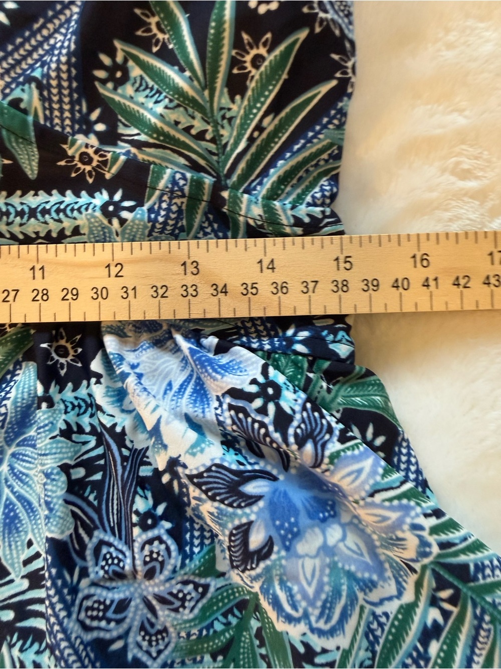 Maxine of Hollywood Swim Dress Size 14 Floral Print Skirted Swimsuit Blue Green - Picture 12 of 13
